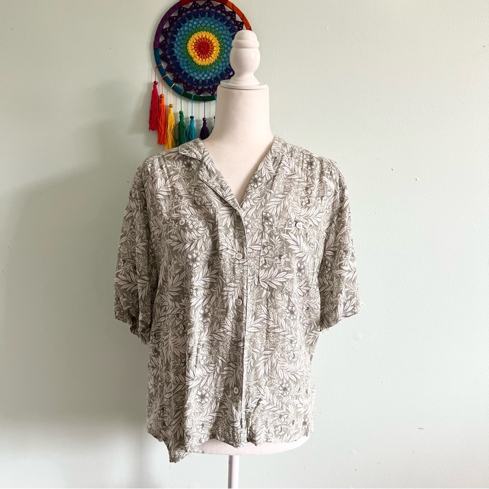 Liz Claiborne Floral Button Down Shirt Size 12
